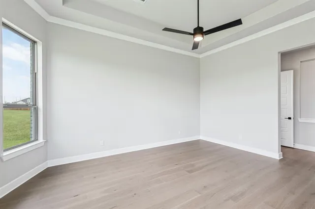 $748,900 | 156 Swan Lake Drive, Waxahachie, TX 75165