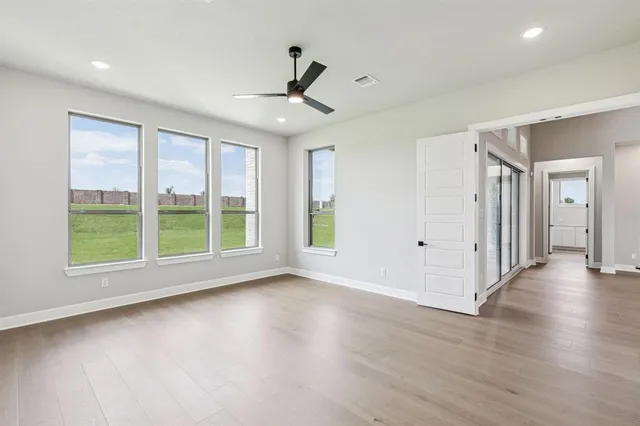 $748,900 | 156 Swan Lake Drive, Waxahachie, TX 75165