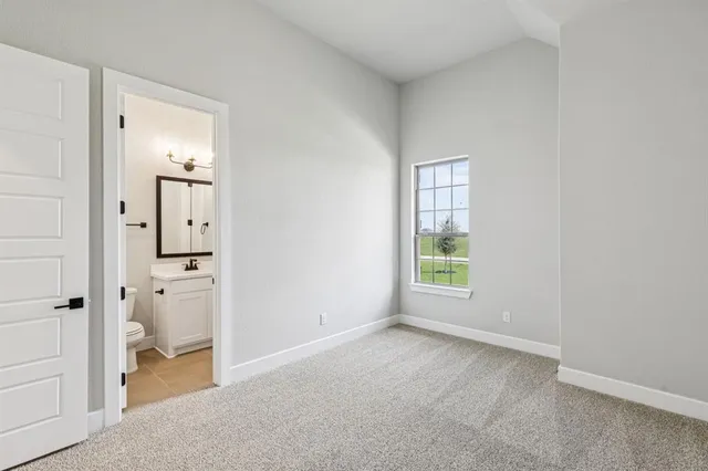 $748,900 | 156 Swan Lake Drive, Waxahachie, TX 75165