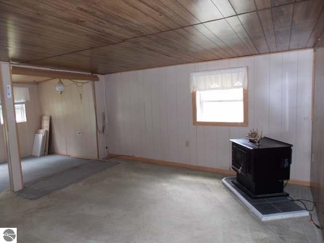 204 Harley Beagle Road Harrison, MI 48625 - Photo 16 of 24 1790964-15.JPG