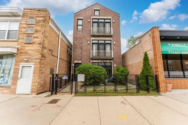 $320,000 | 6311 West Belmont Avenue, Unit 1, Chicago, IL 60634