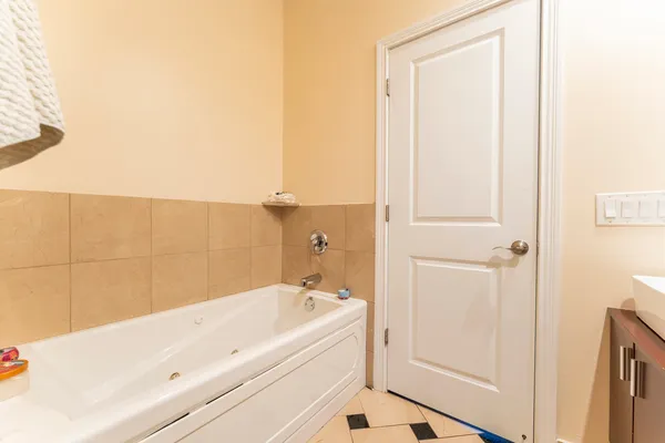 $320,000 | 6311 West Belmont Avenue, Unit 1, Chicago, IL 60634