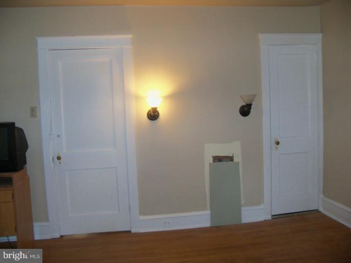 14 East Providence Road Yeadon, PA 19050 - Photo 12 of 18 Bedroom - Main