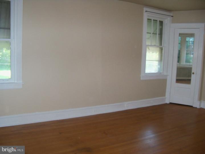 14 East Providence Road Yeadon, PA 19050 - Photo 14 of 18 Bedroom - Main
