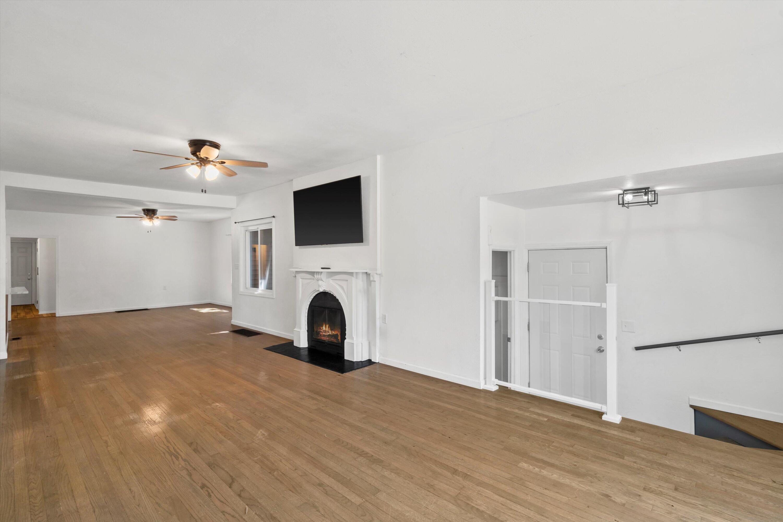 3109 North Main Street Racine, WI 53402 - Photo 32 of 36 33-DSC05751 1