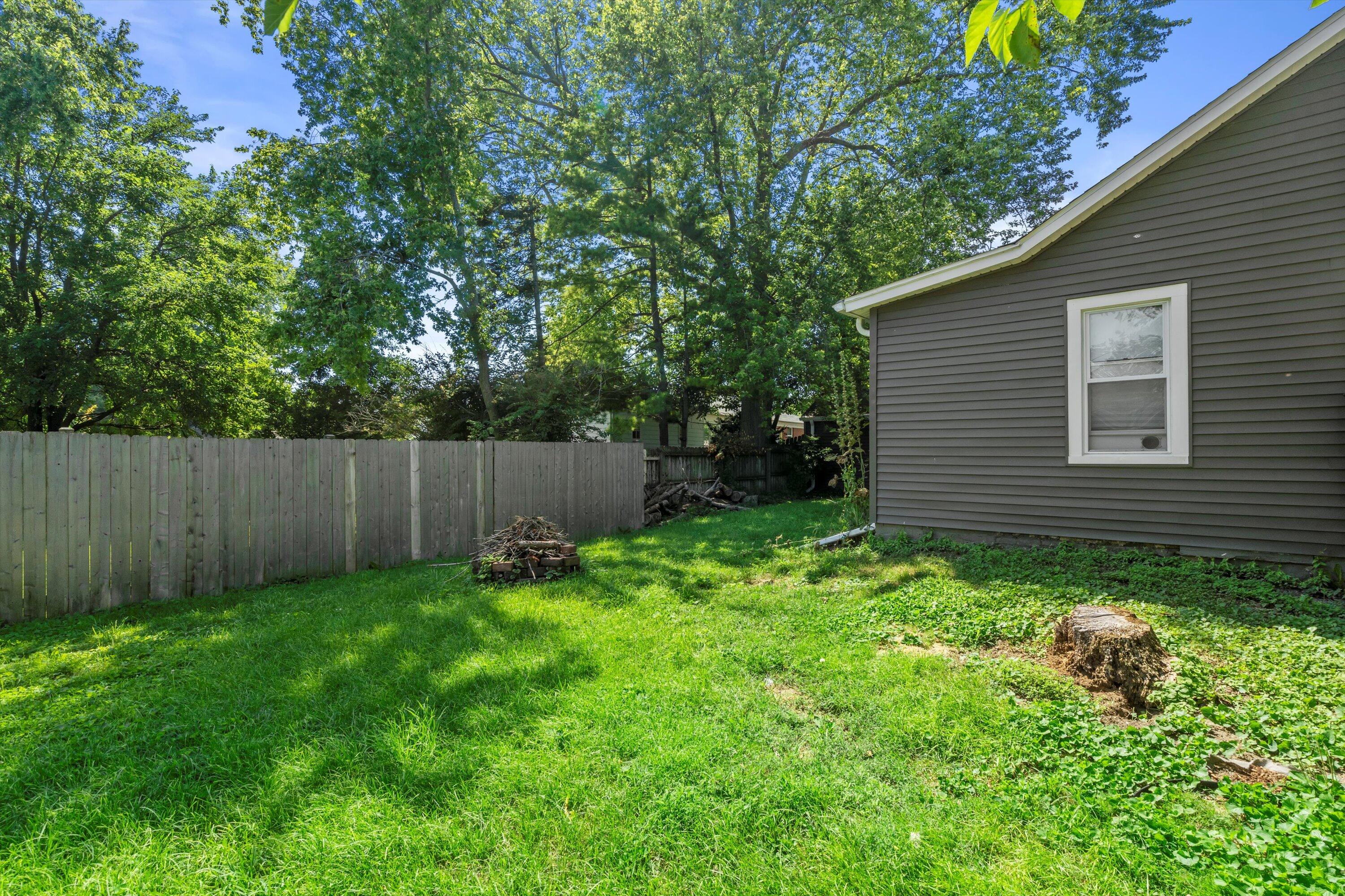 3109 North Main Street Racine, WI 53402 - Photo 10 of 36 11-DSC05688