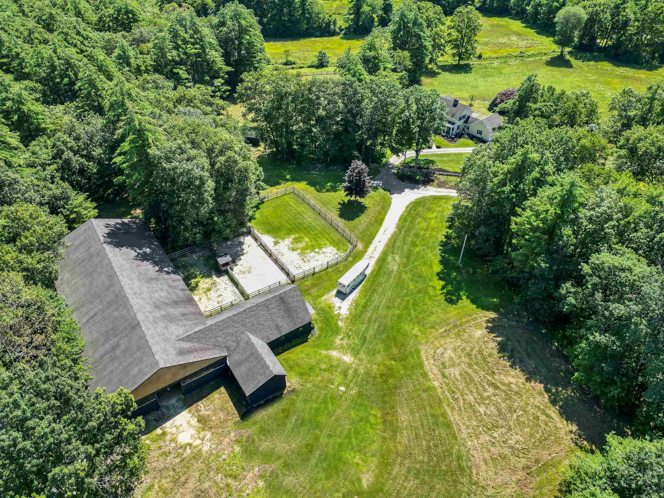 44 North Shore Road Derry, NH 03038 - Photo 25 of 40