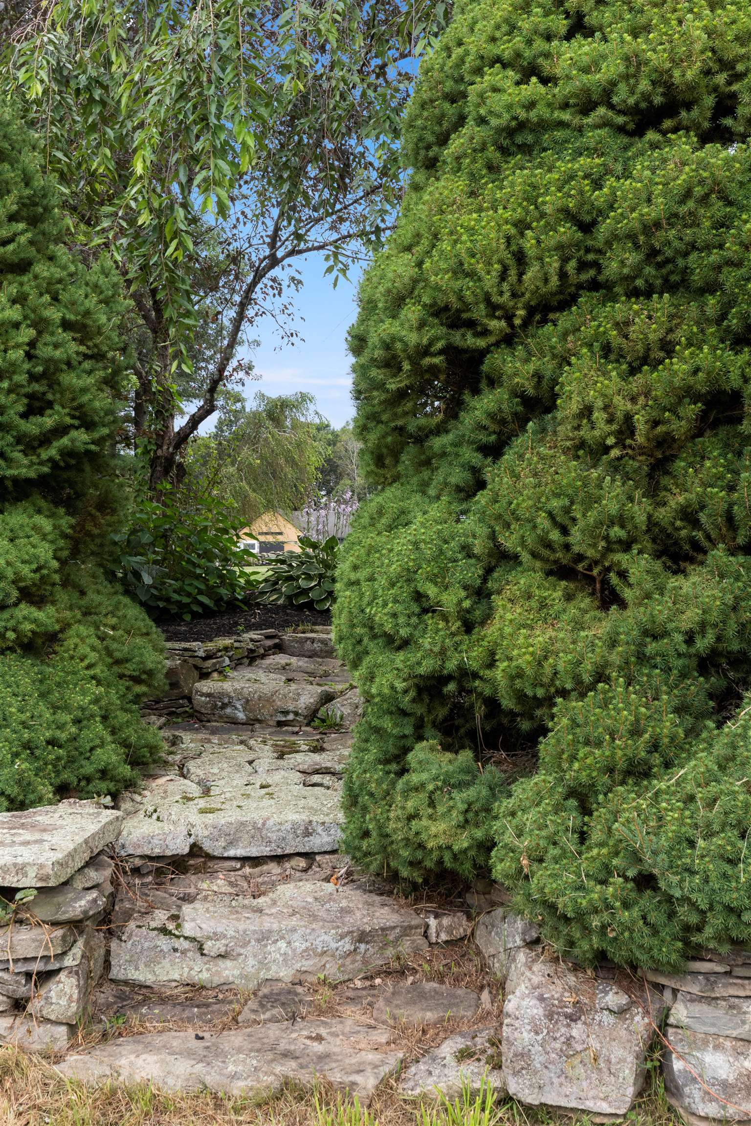 44 North Shore Road Derry, NH 03038 - Photo 27 of 40