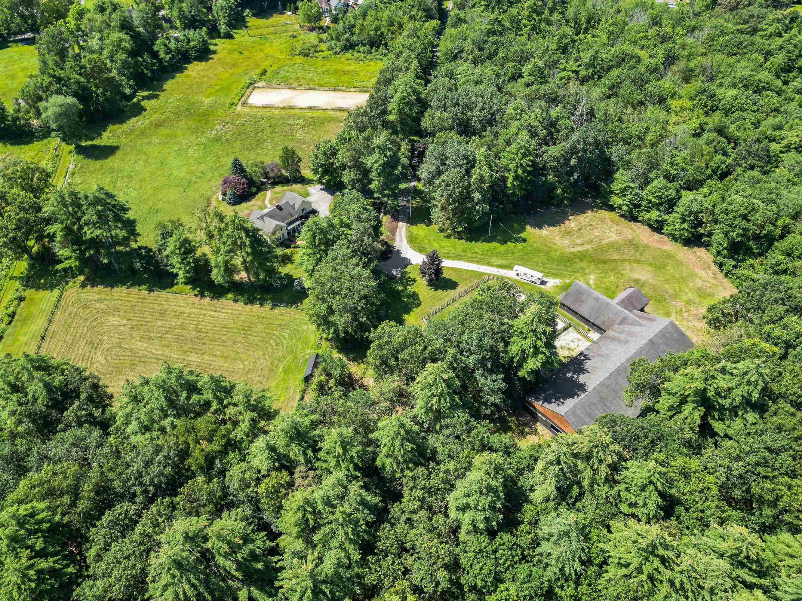 44 North Shore Road Derry, NH 03038 - Photo 29 of 40