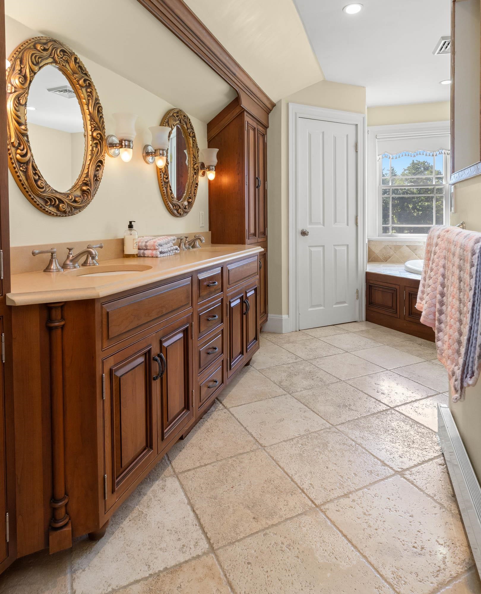 44 North Shore Road Derry, NH 03038 - Photo 9 of 40