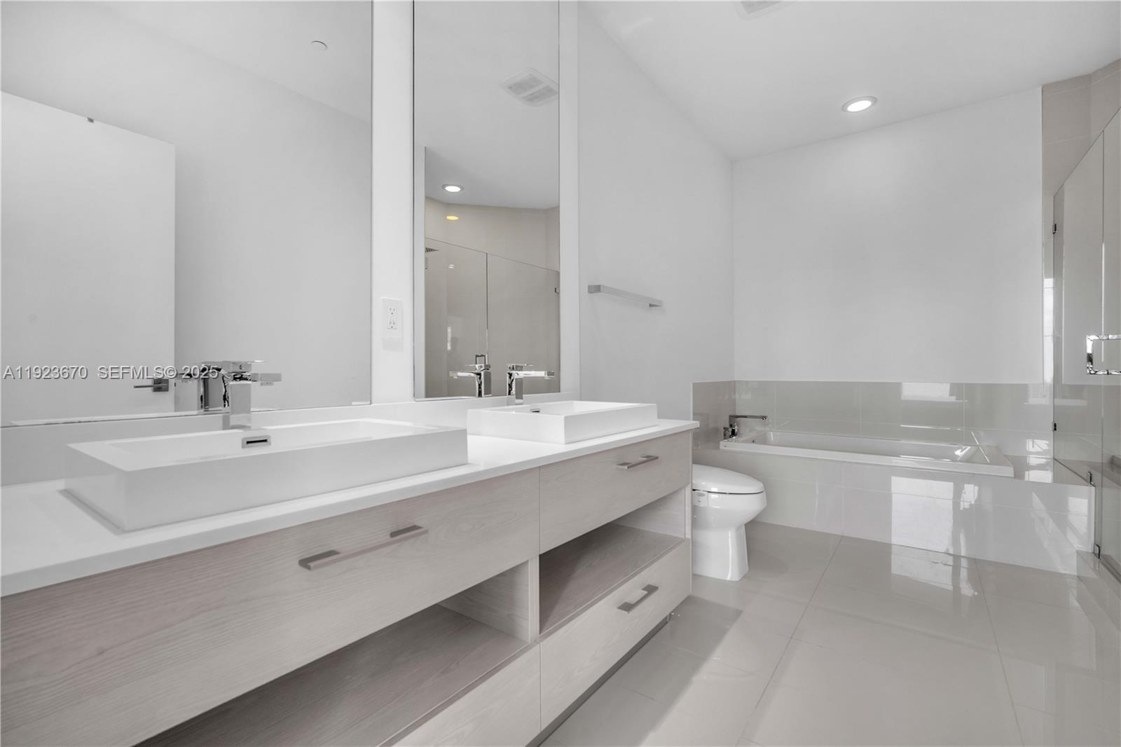 55 Southwest 9th Street, Unit 4403 Miami, FL 33130 - Photo 20 of 70