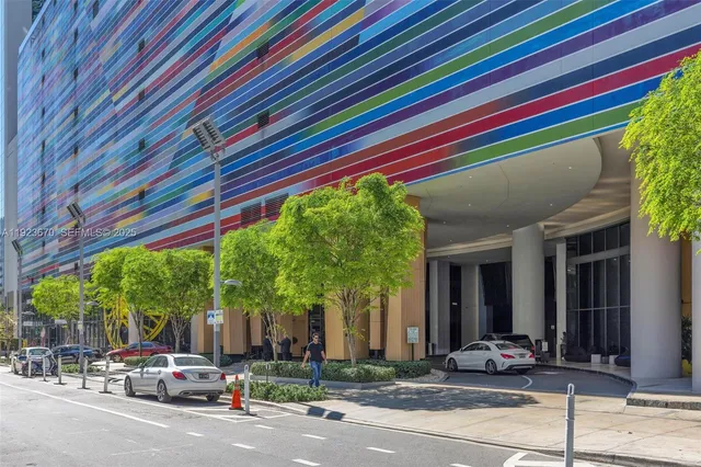 $7,300 | 55 Southwest 9th Street, Unit 4403, Miami, FL 33130