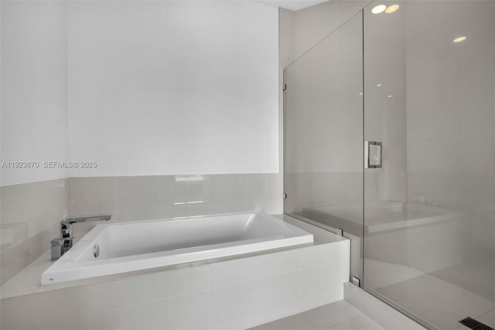 55 Southwest 9th Street, Unit 4403 Miami, FL 33130 - Photo 65 of 70