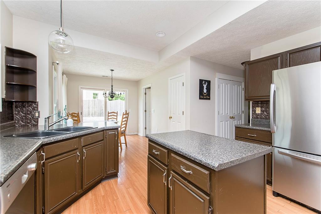 10746 Thistle Ridge Fishers, IN 46038 - Photo 13 of 33 Gallery Image 13