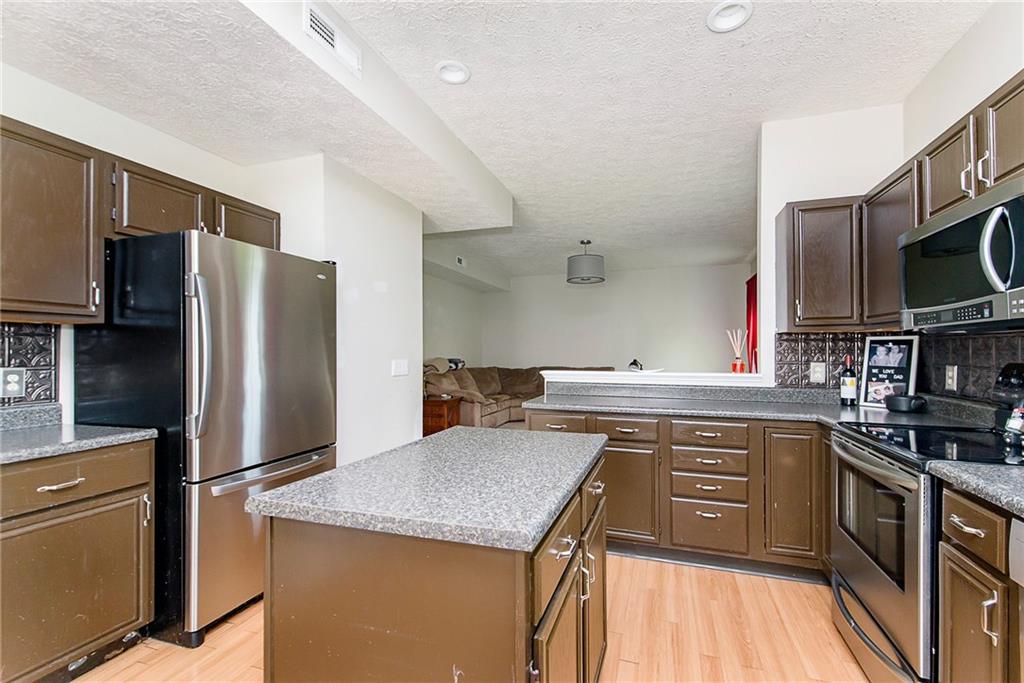 10746 Thistle Ridge Fishers, IN 46038 - Photo 15 of 33 Gallery Image 15