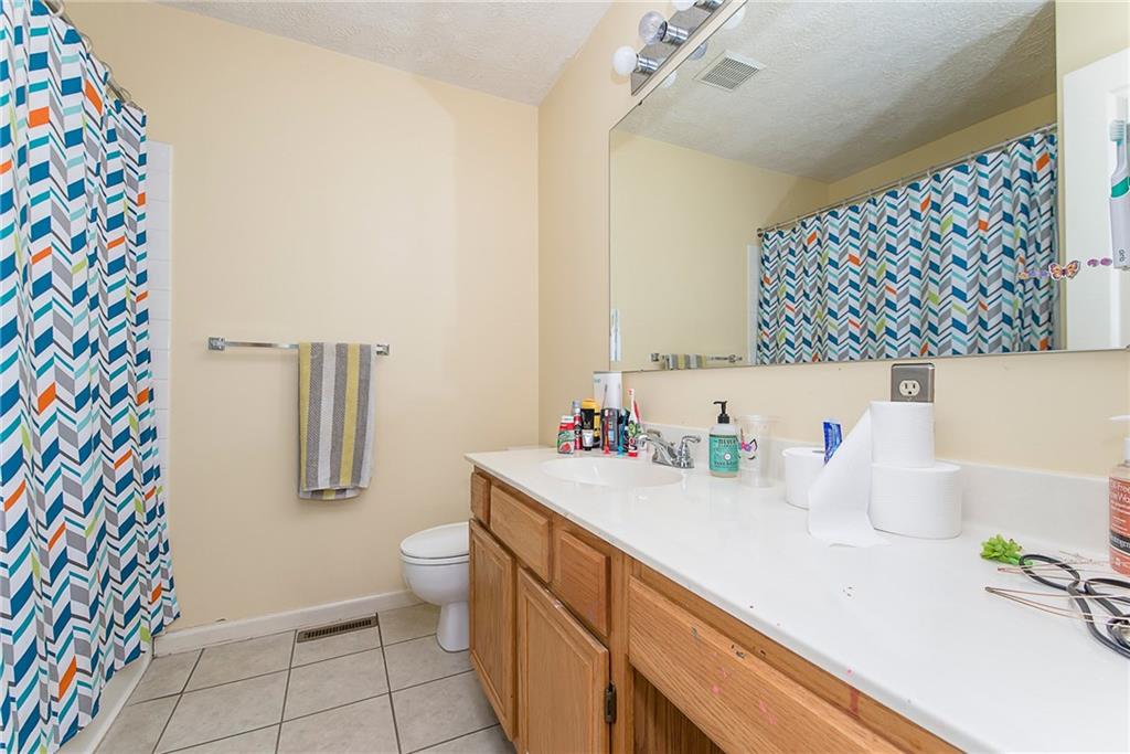 10746 Thistle Ridge Fishers, IN 46038 - Photo 29 of 33 Gallery Image 29