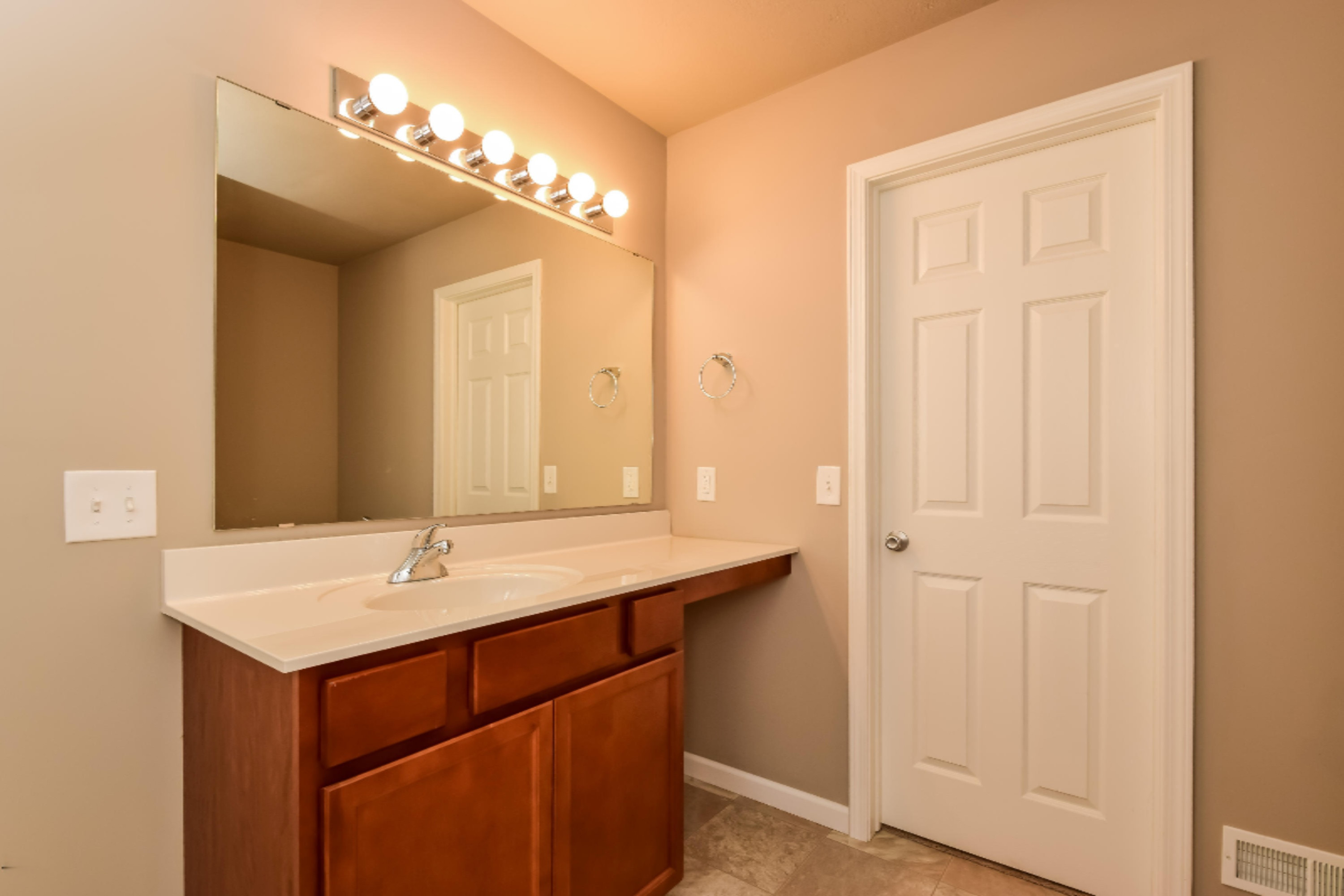 53486 Tamarac Lane Three Rivers, MI 49093 - Photo 8 of 14 Bath 2 ROK053-C2040-1