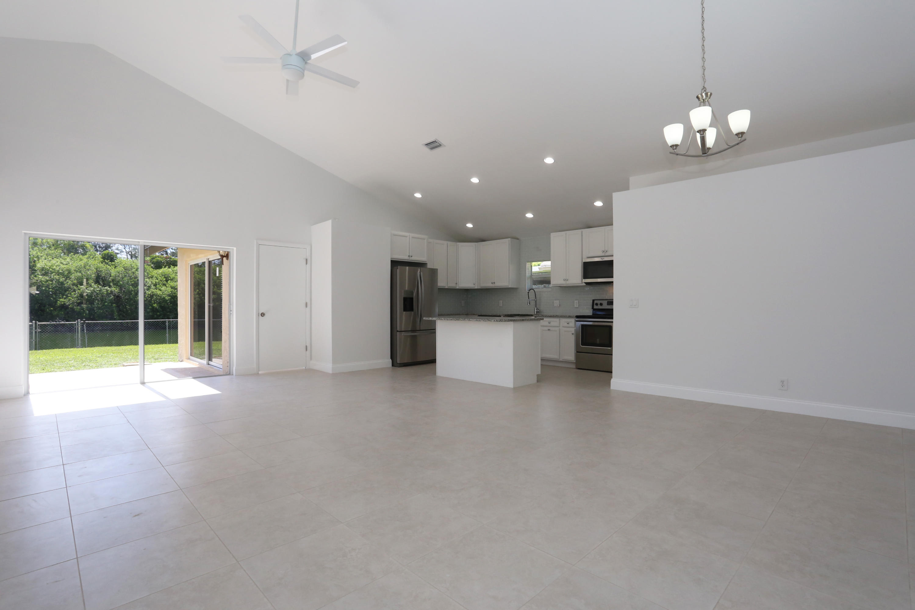 22650 Pickerel Circle Boca Raton, FL 33428 - Photo 6 of 36 IMG_1205