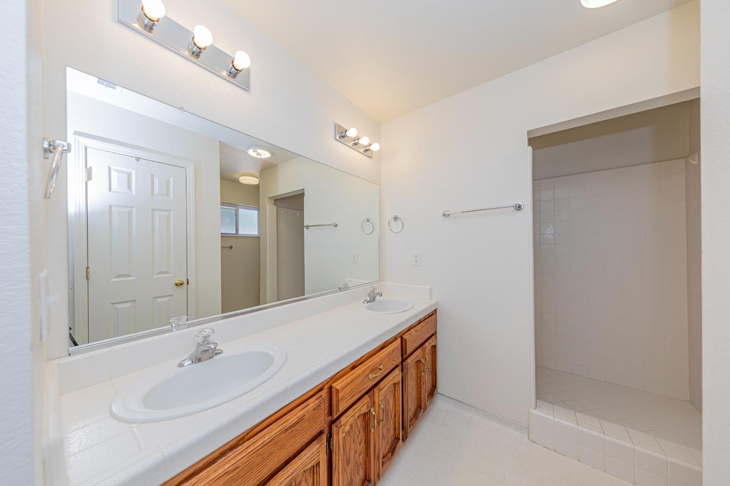 33322 Lucky Ridge Place Coarsegold, CA 93614 - Photo 36 of 54 Gallery Image 36