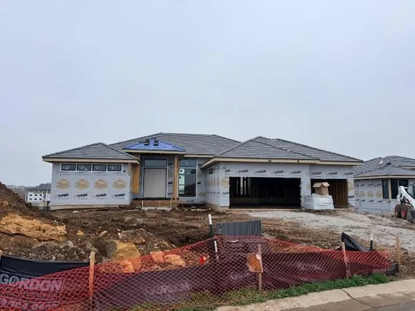 $2,200,000 | 13701 West Guilford Road, Leawood, KS 66224