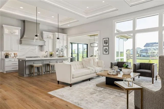 $2,200,000 | 13701 West Guilford Road, Leawood, KS 66224