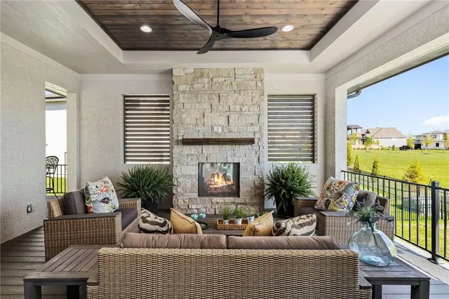 $2,200,000 | 13701 West Guilford Road, Leawood, KS 66224