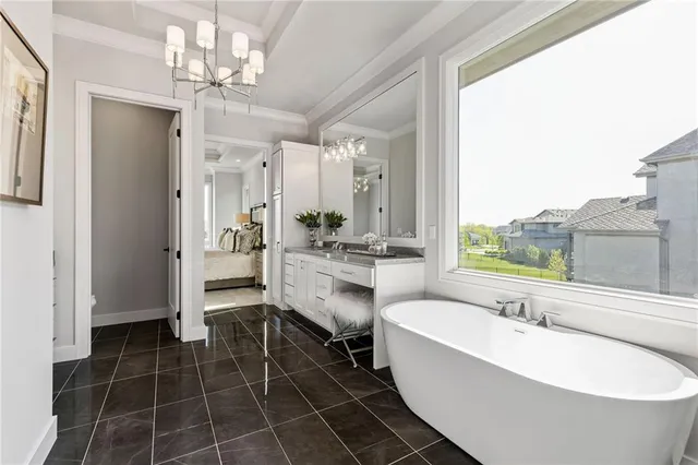 $2,200,000 | 13701 West Guilford Road, Leawood, KS 66224