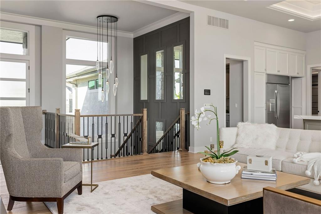 13701 West Guilford Road Leawood, KS 66224 - Photo 6 of 44