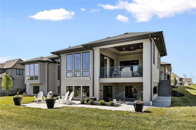$2,200,000 | 13701 West Guilford Road, Leawood, KS 66224