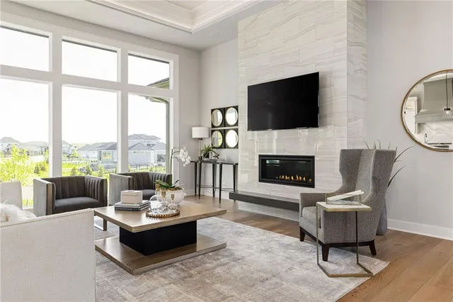 $2,200,000 | 13701 West Guilford Road, Leawood, KS 66224