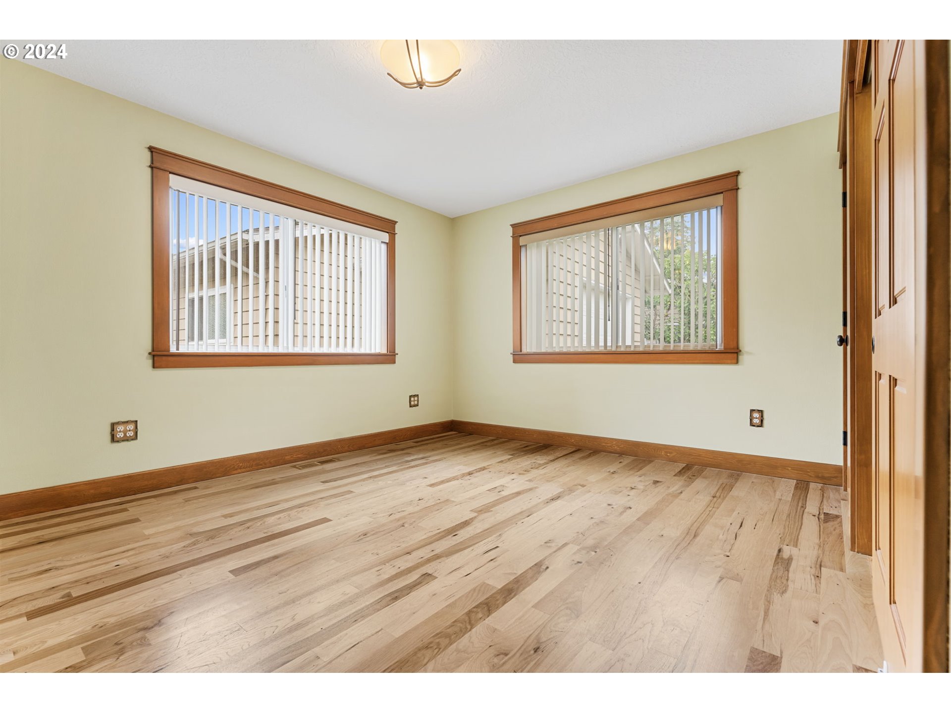 6080 Southwest Burma Road Lake Oswego, OR 97035 - Photo 17 of 37 Bedroom
