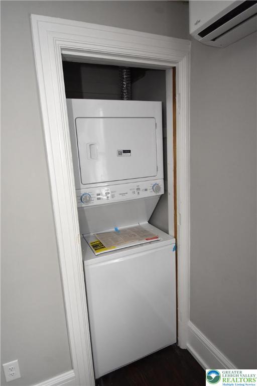 312 March Street, Unit 4 Easton, PA 18042 - Photo 8 of 8 a utility room with dryer and washer