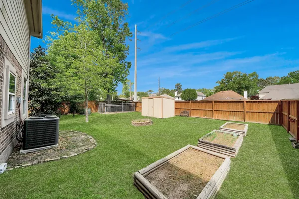 $319,900 | 19219 Kristen Pine Drive, Humble, TX 77346