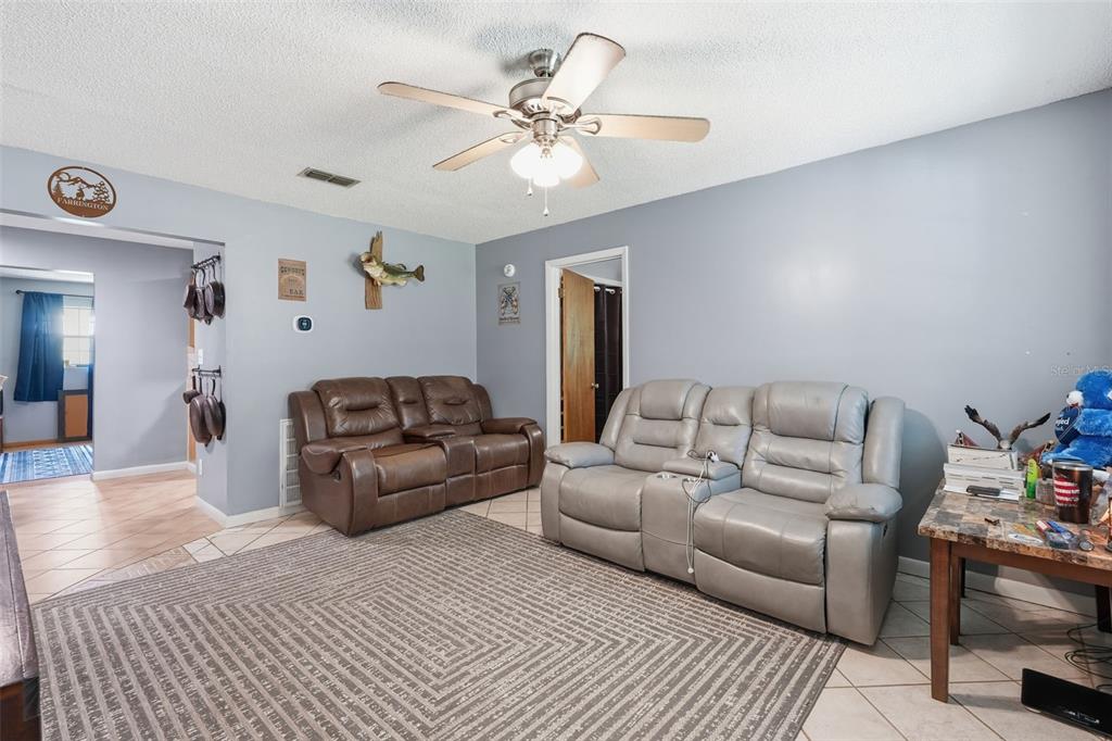 3607 C R 656 Webster, FL 33597 - Photo 6 of 31