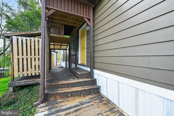 $70,000 | 122 Penn Drive, Coatesville, PA 19320
