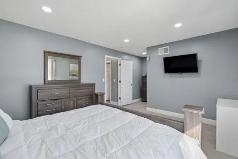 $220,000 | 13445 Heather Hills Drive, Burnsville, MN 55337