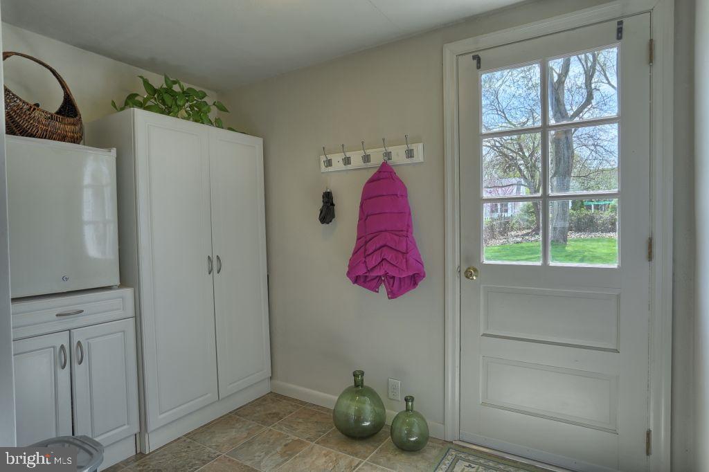1110 Ruxton Road York, PA 17403 - Photo 11 of 24 Gallery Image 11