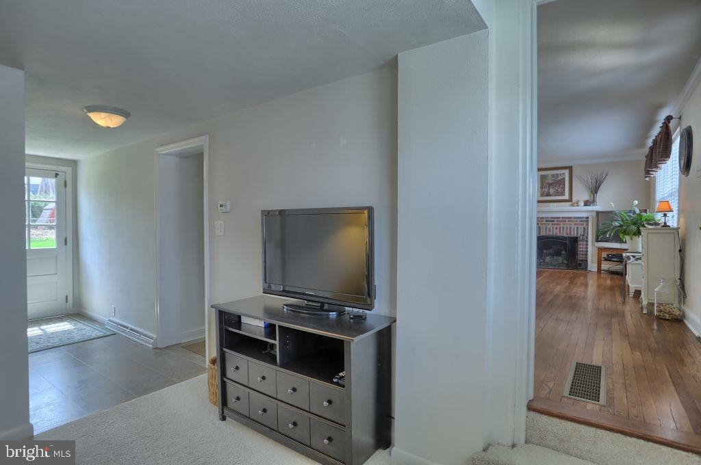 1110 Ruxton Road York, PA 17403 - Photo 12 of 24 Gallery Image 12