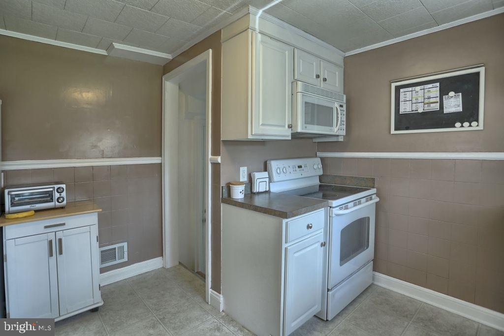 1110 Ruxton Road York, PA 17403 - Photo 16 of 24 Gallery Image 16