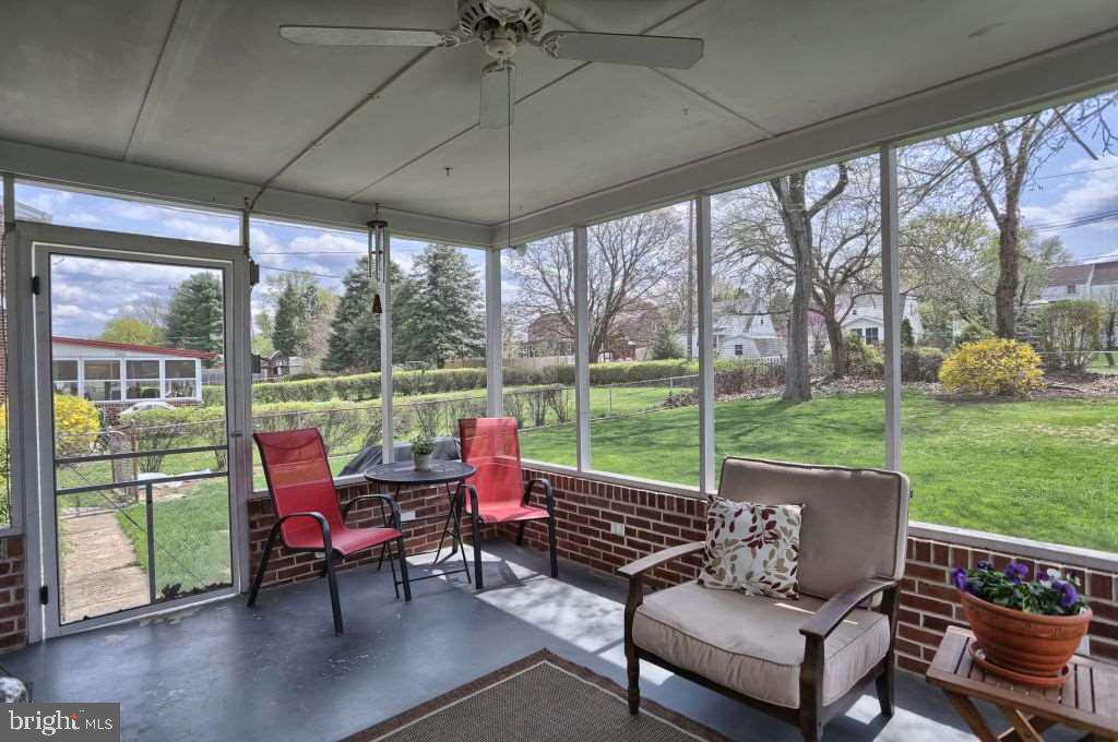 1110 Ruxton Road York, PA 17403 - Photo 3 of 24 Gallery Image 3