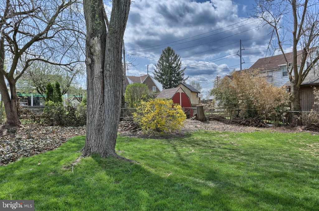1110 Ruxton Road York, PA 17403 - Photo 5 of 24 Gallery Image 5