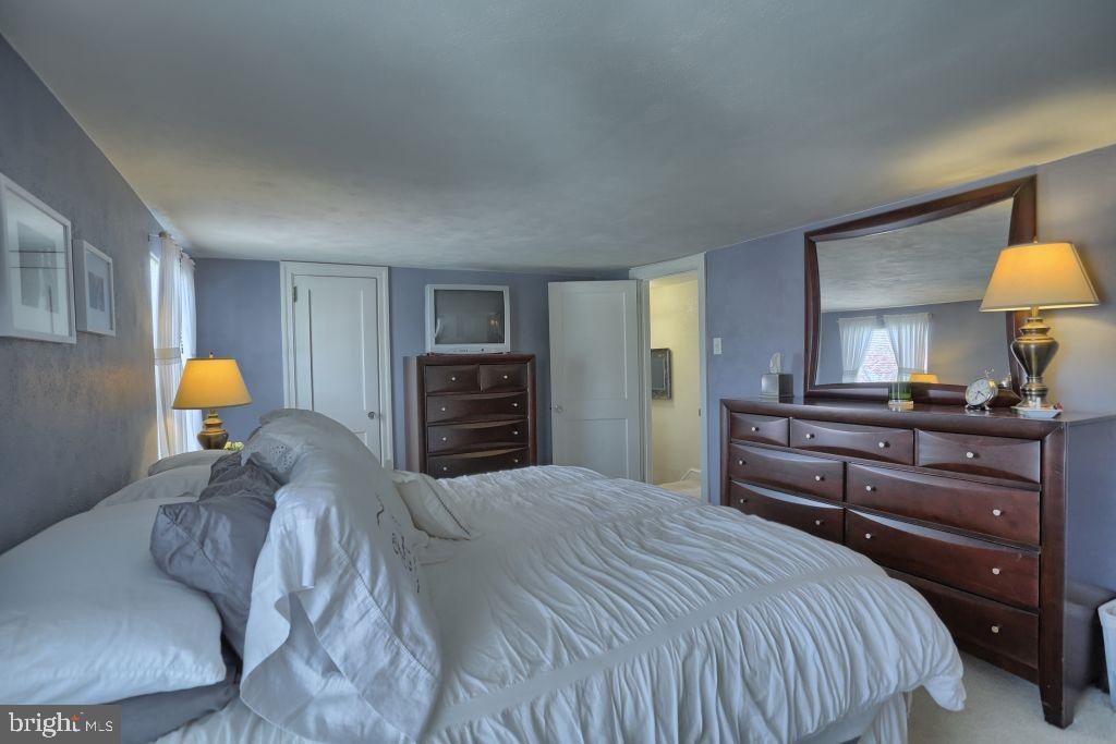 1110 Ruxton Road York, PA 17403 - Photo 9 of 24 Gallery Image 9