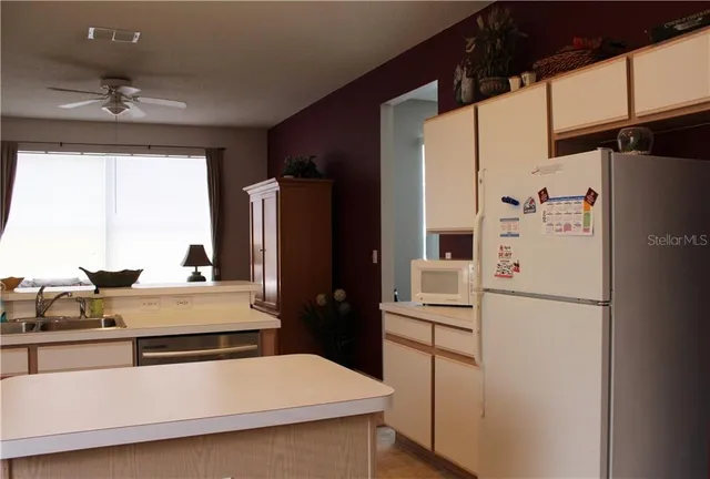 $6,800 | 4668 56th Terrace East, Bradenton, FL 34203