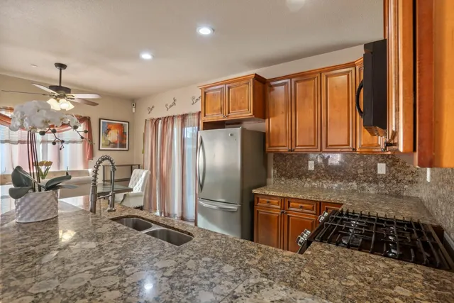 $449,950 | 321 East Euclid Avenue, Stockton, CA 95204