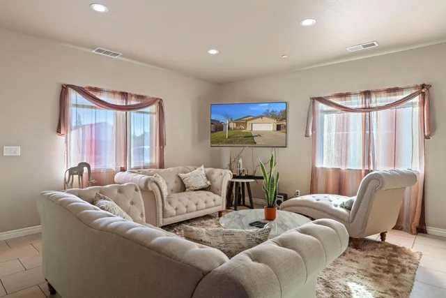 $449,950 | 321 East Euclid Avenue, Stockton, CA 95204