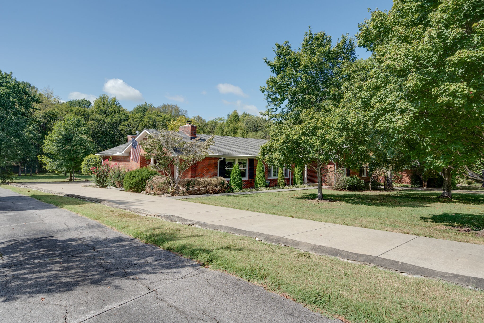 1113 Davidson Road Nashville, TN 37205 - Photo 3 of 43 Gallery Image 3