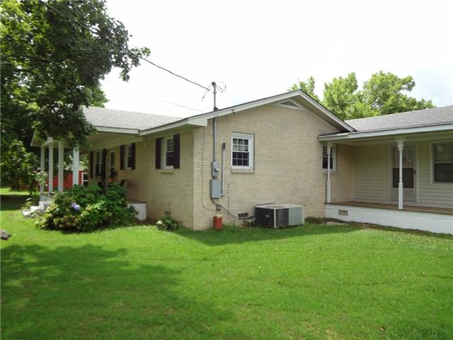 3743 Fall River Road Pulaski, TN 38478 - Photo 3 of 20