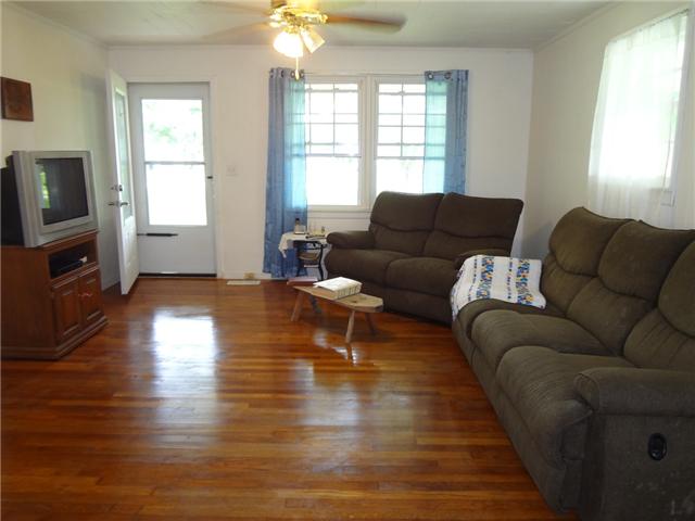 3743 Fall River Road Pulaski, TN 38478 - Photo 6 of 20