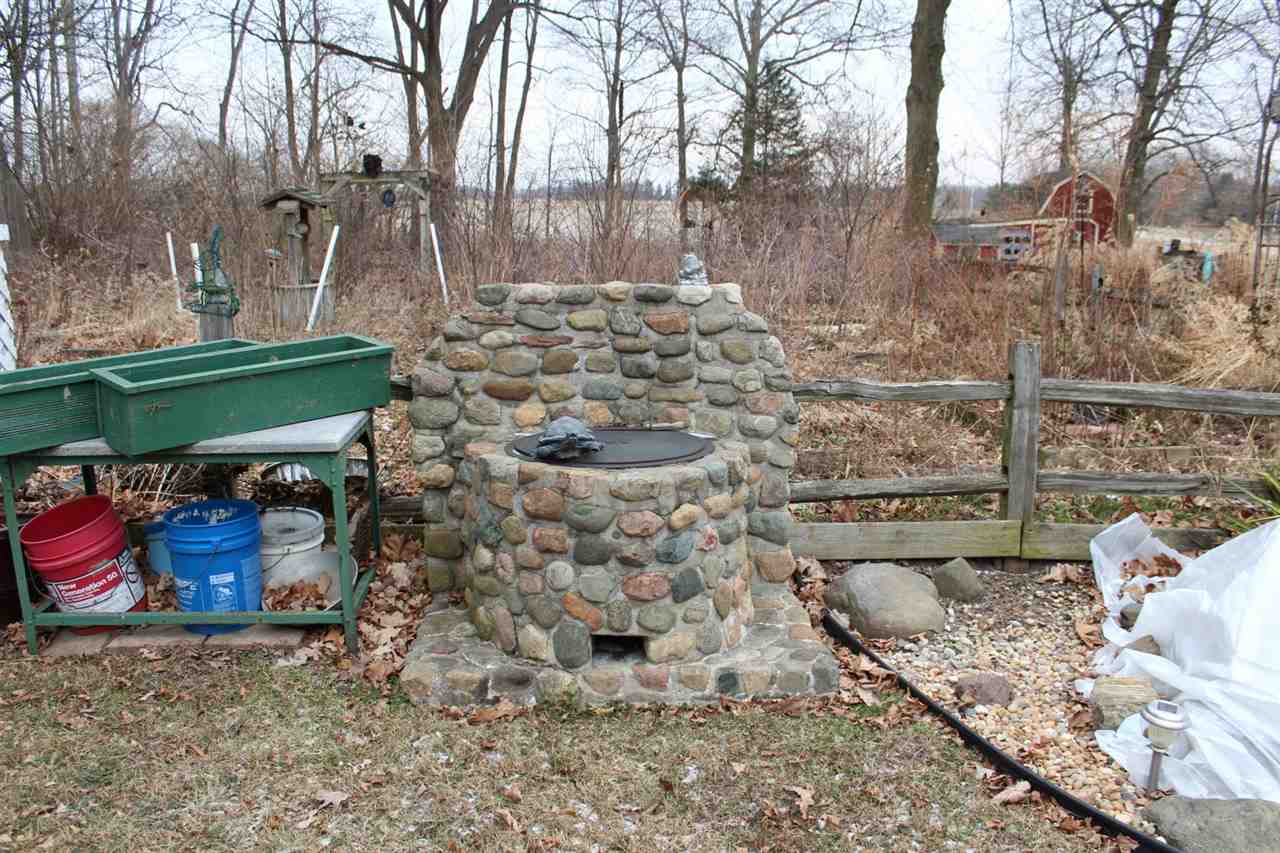 10130 Watterson Road Churubusco, IN 46723 - Photo 8 of 33 Gallery Image 8