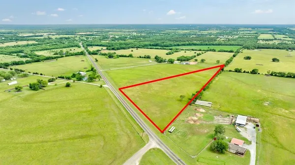 $400,000 | 3781 Fm 151, Whitewright, TX 75491